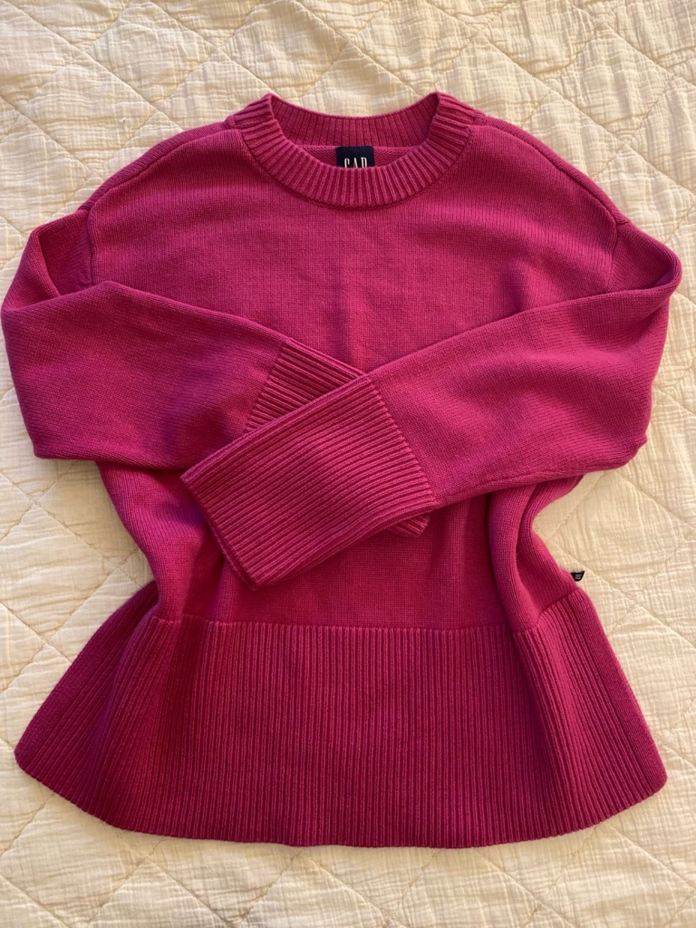 GAP Viral Sweater